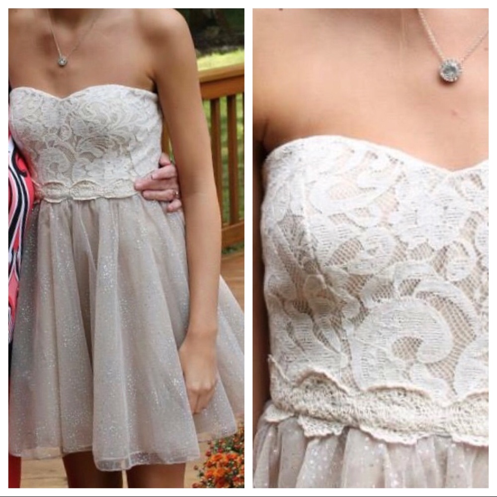 Formal cream short dress